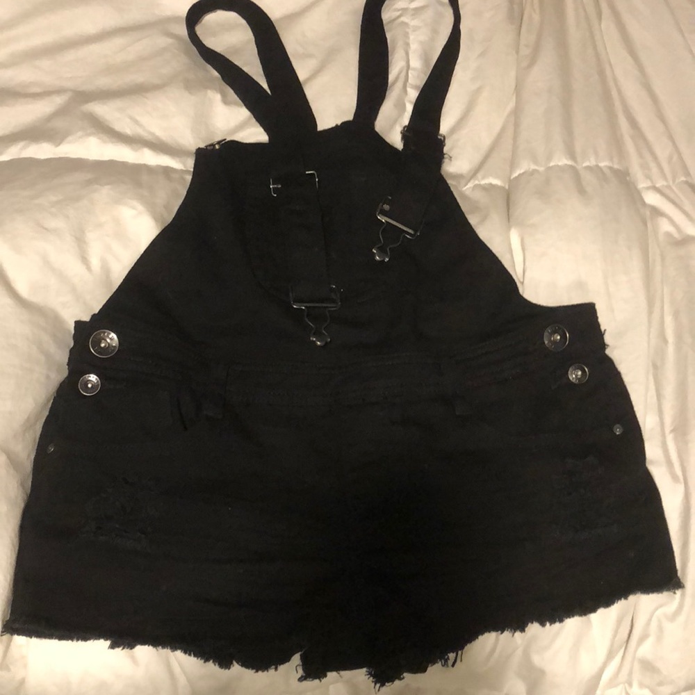 Empyre overall shorts